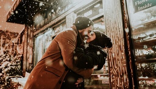 alcançar liberdade financeira casal felicidade